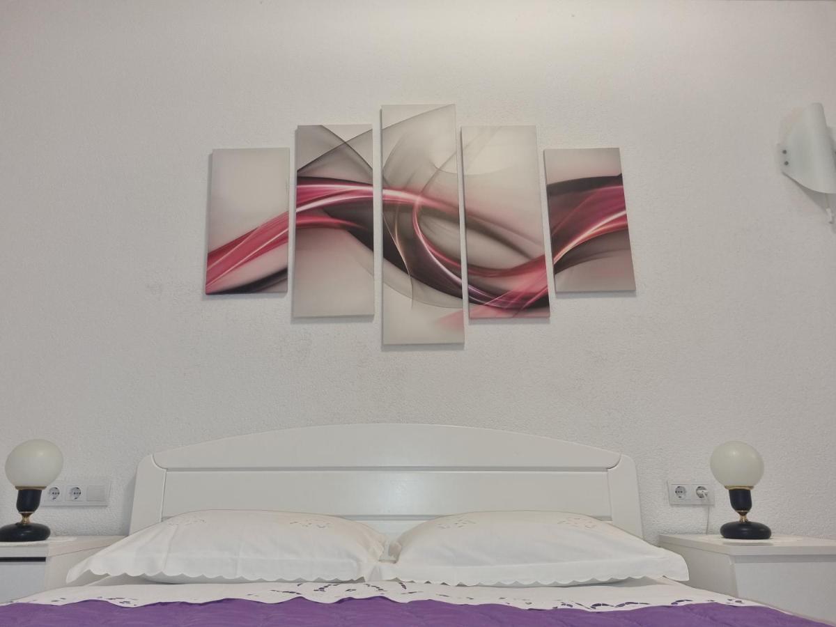 Toni Apartman *