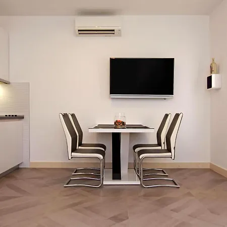 Apartments Toni Bol Room photo