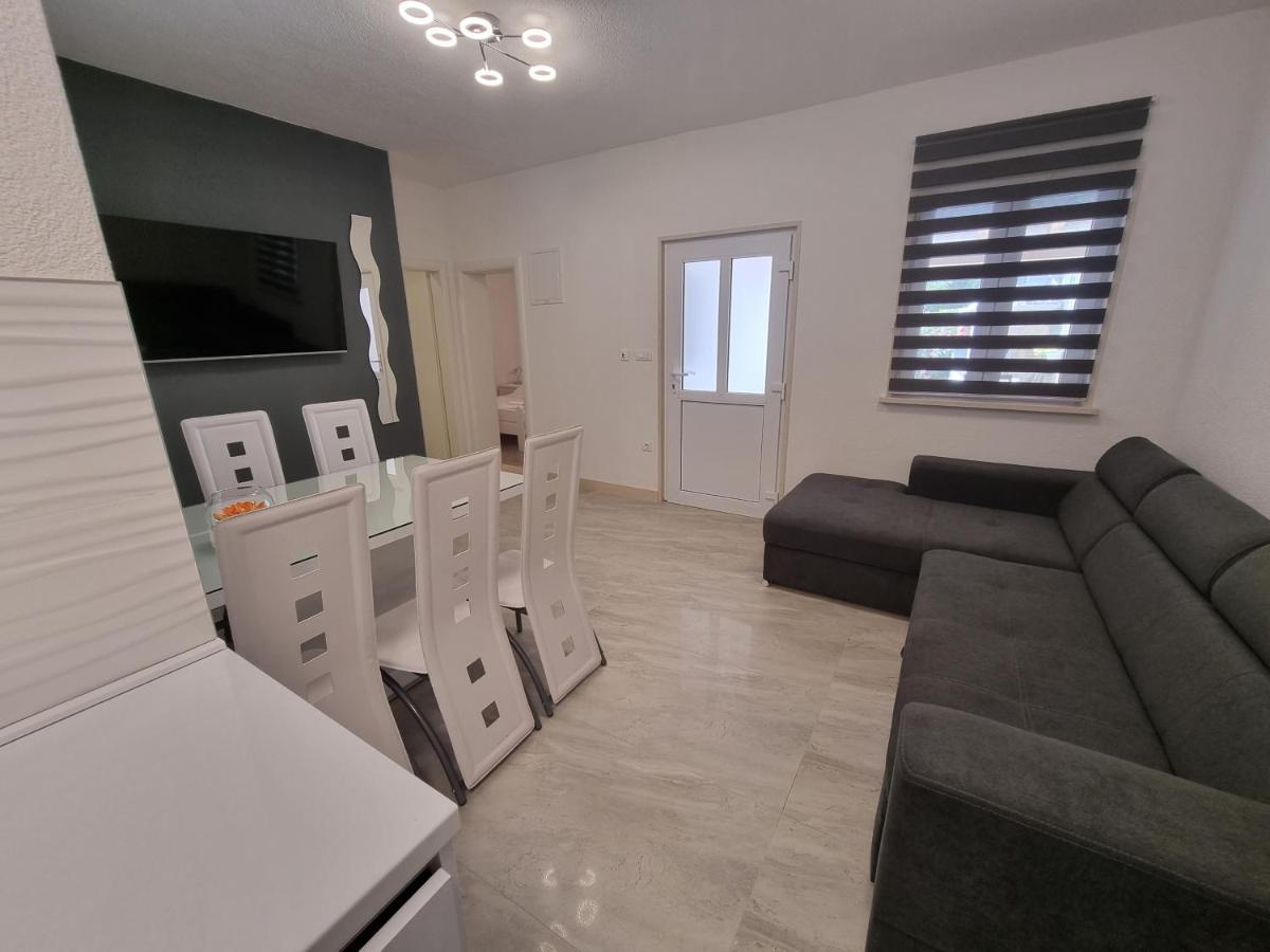 Toni Apartment *
