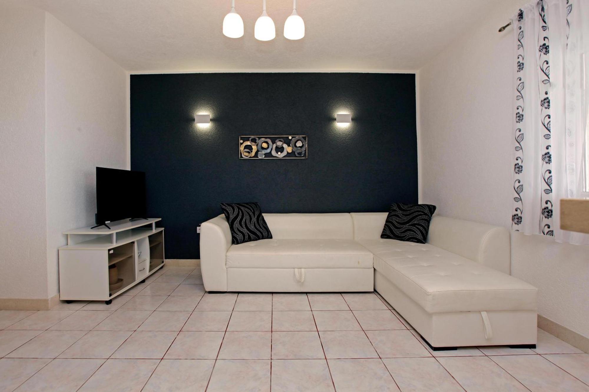 Toni Apartment *