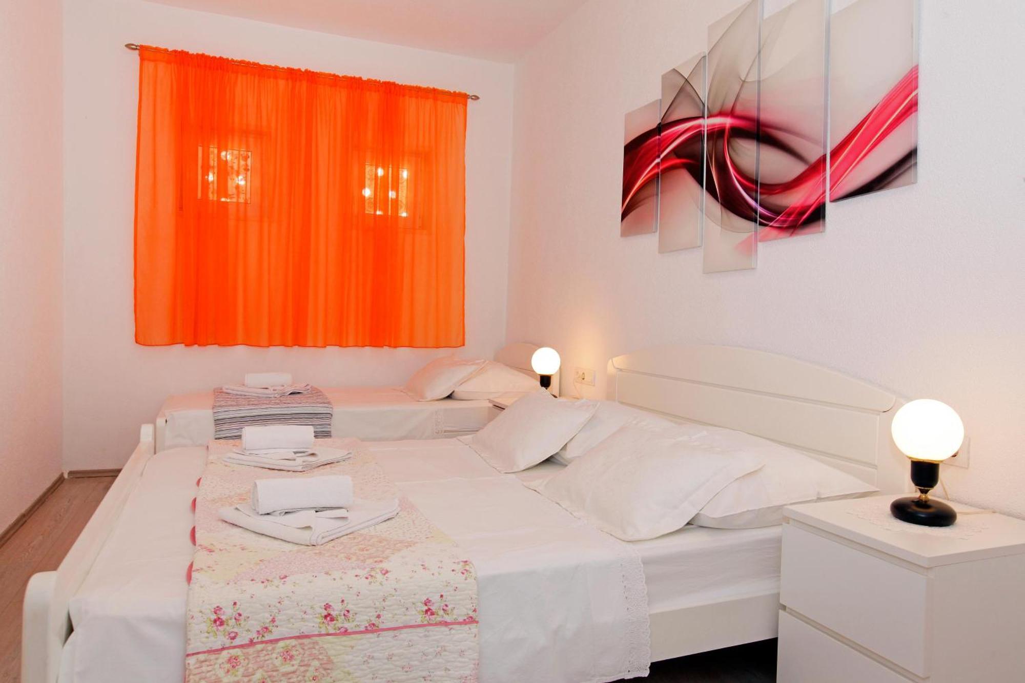 Toni Apartman Bol
