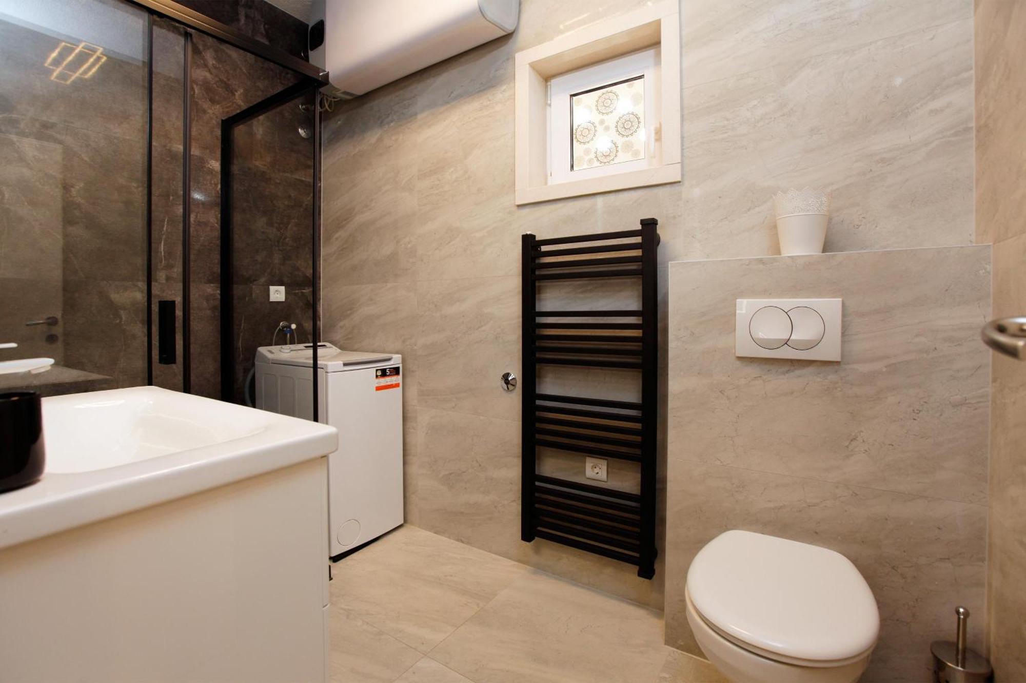 Toni Apartman